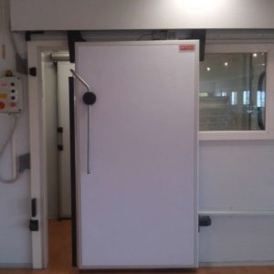 Puerta corrediza automatizada Arner Puerta corrediza automatizada Arner